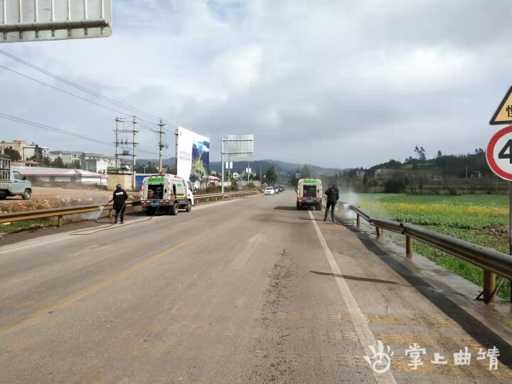 竹基镇环境整治再发力—道路保洁在行动