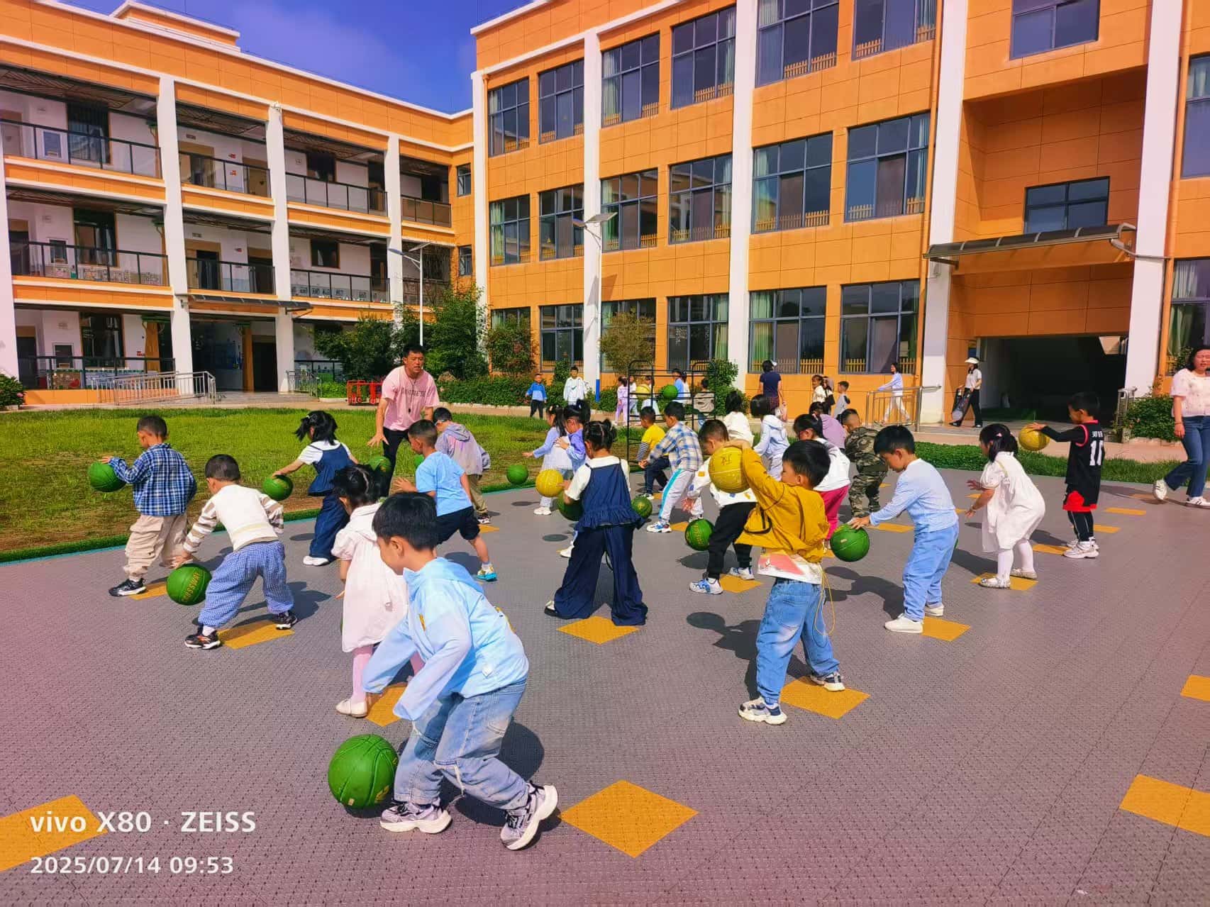 bb641ee00d228f4ea30ebefd53fbf18.jpg